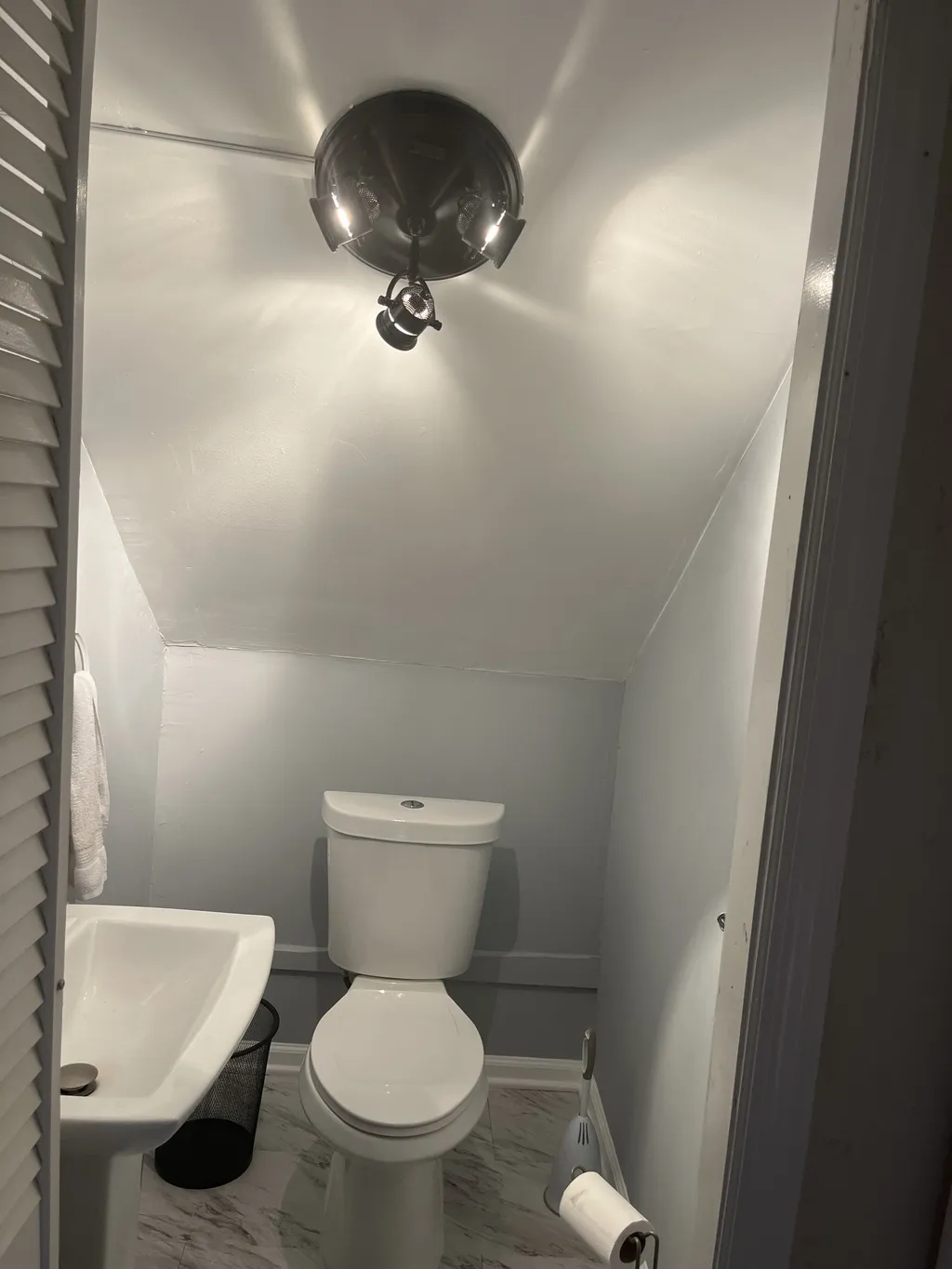 1/2 bath