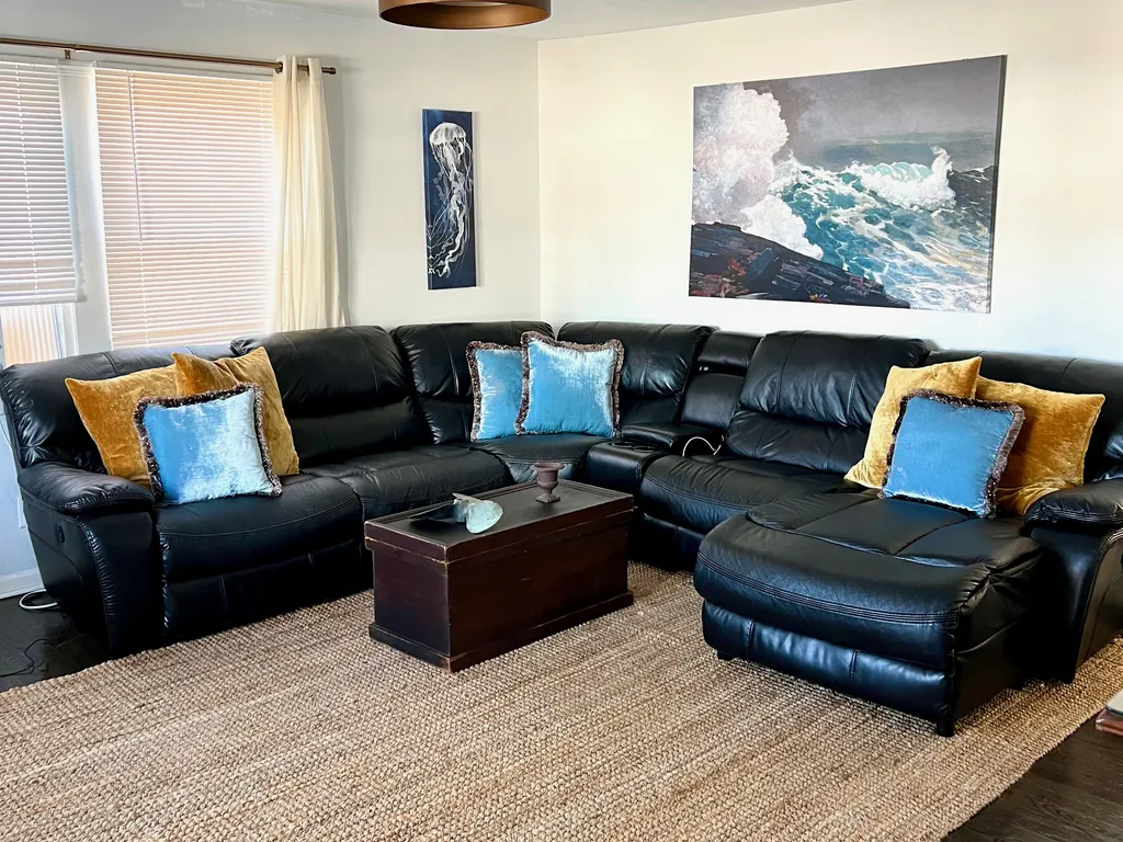 livingroom with smart tv