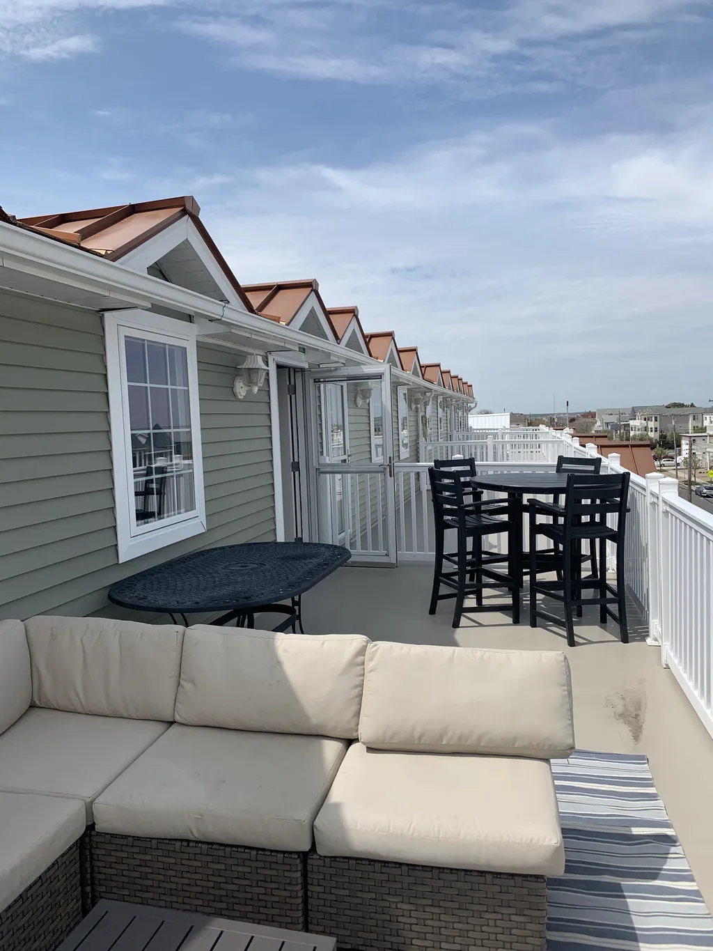 Roof Top/Loft Deck