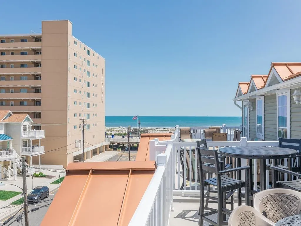 Roof Deck/Loft Ocean View