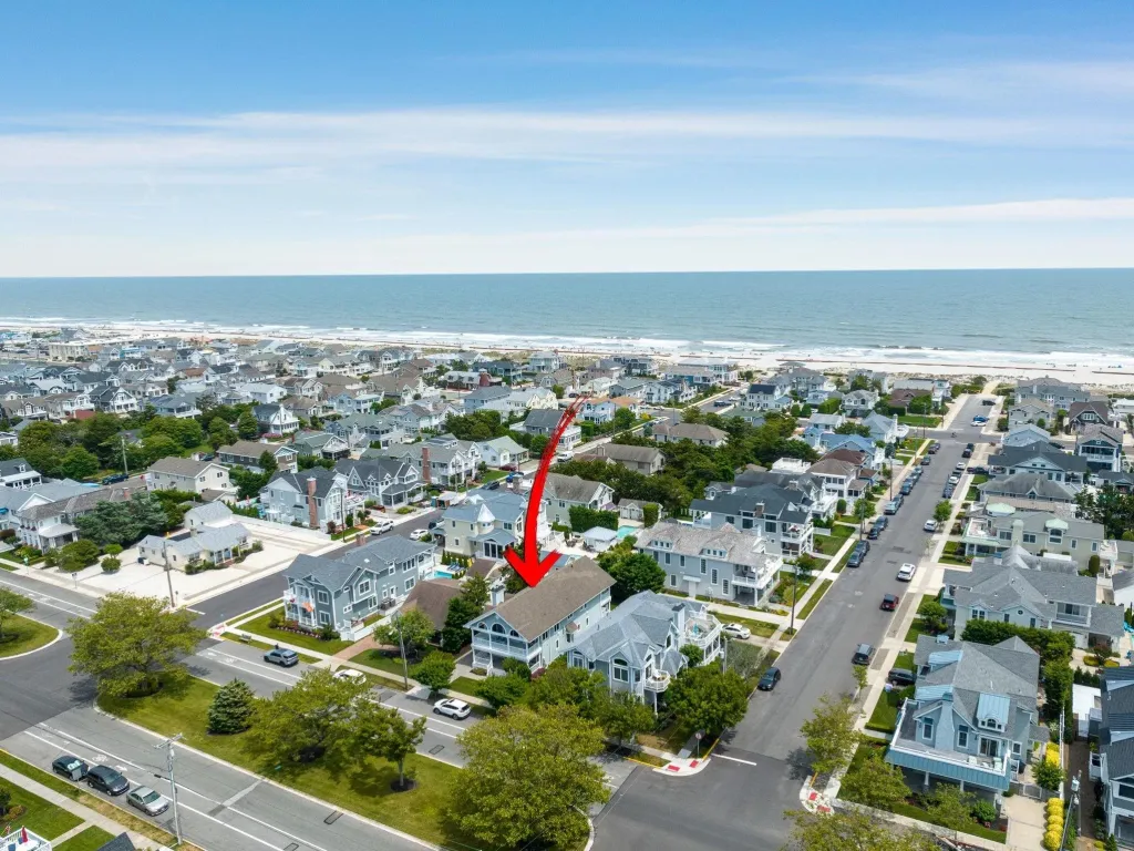 1 Block to the beach