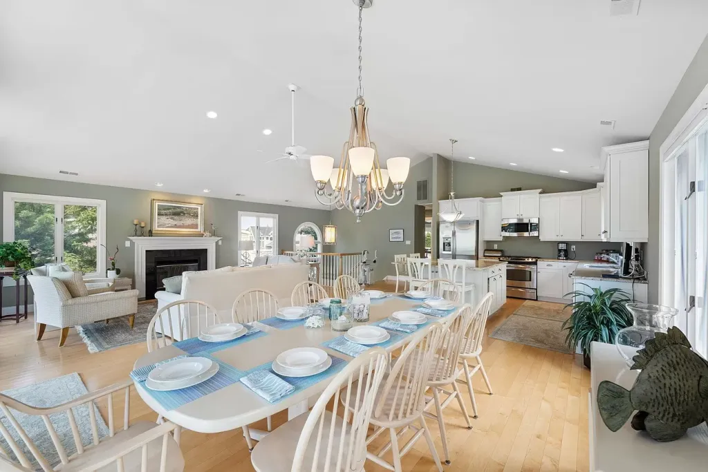 dining table for 10/12
