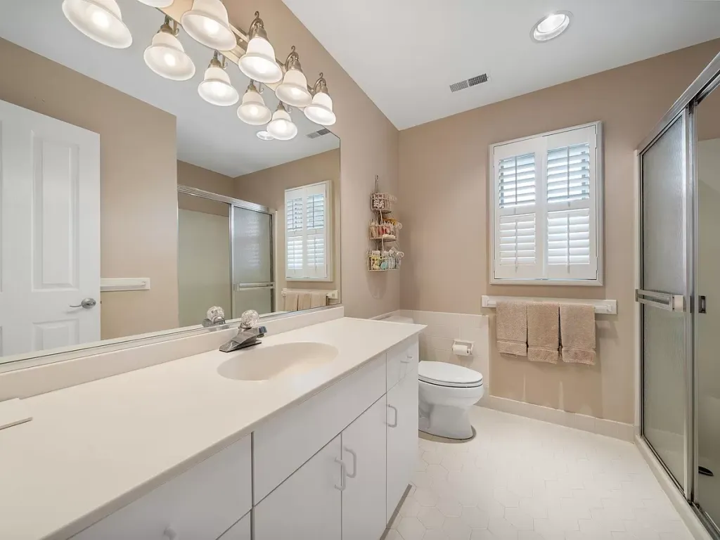 queen bath