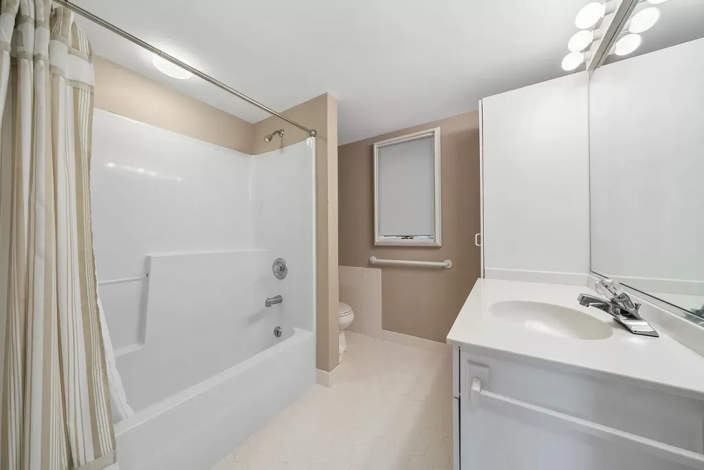 2 0f 2 first floor bath