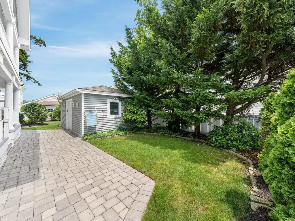 yard and garage
