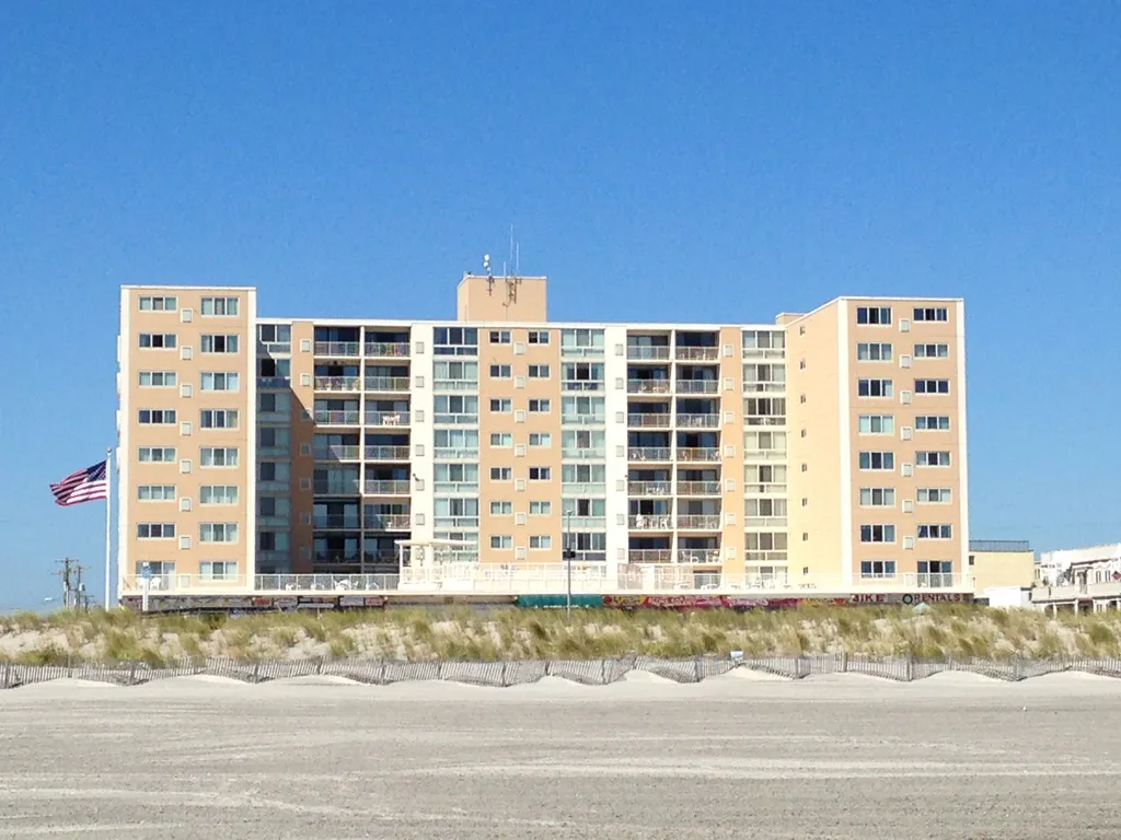Easy Access to the Beach!