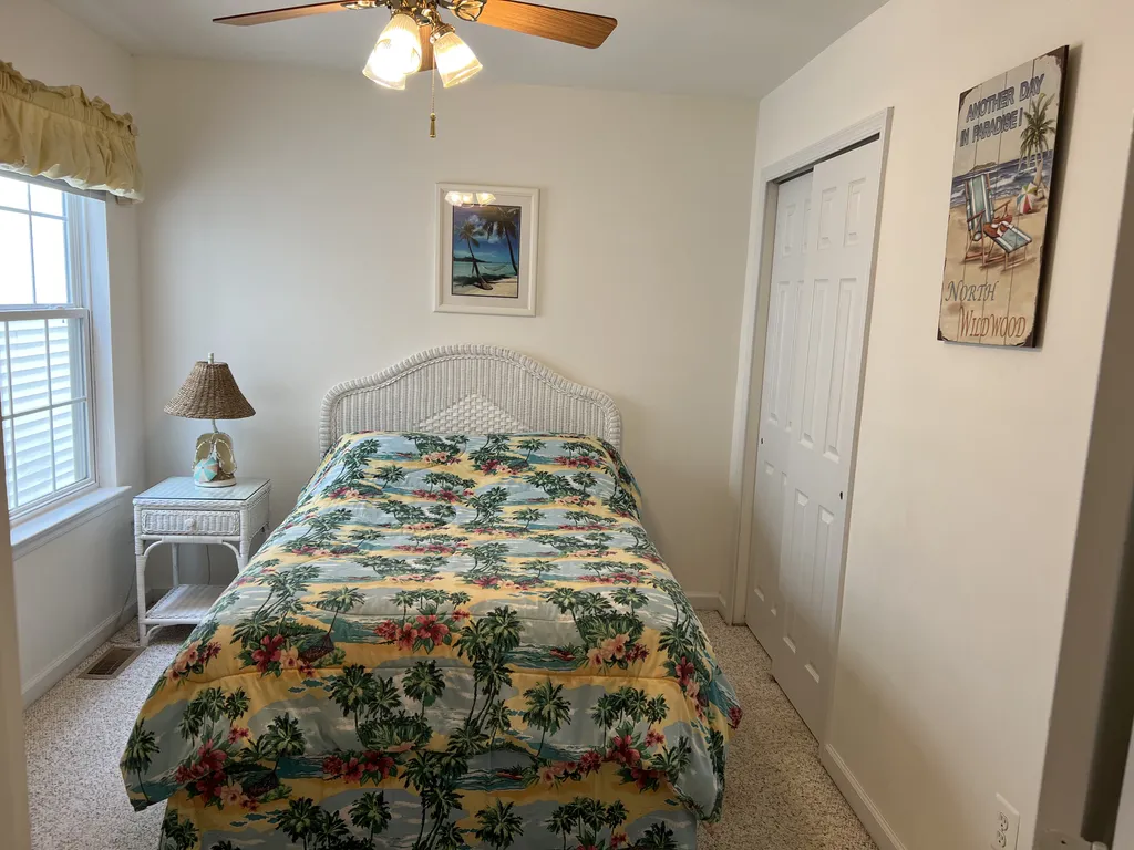 Full size bed