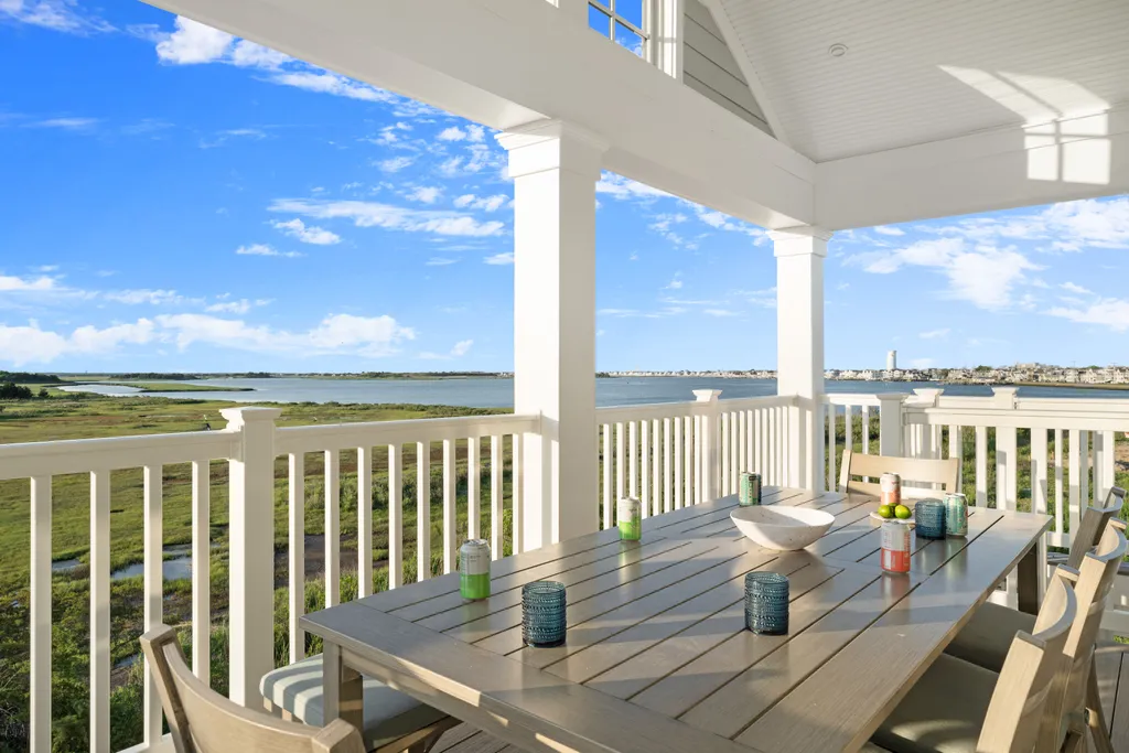 Enjoy outdoor dining with beautiful views.