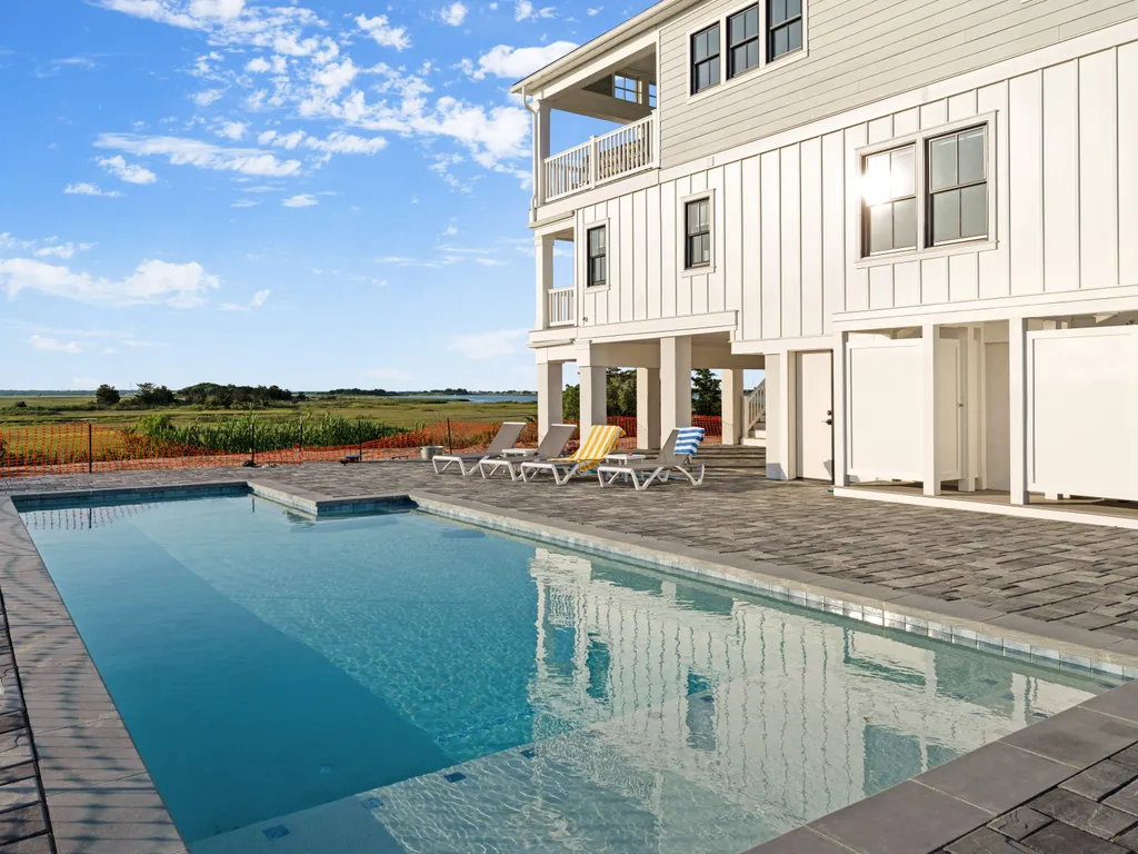 Heated pool