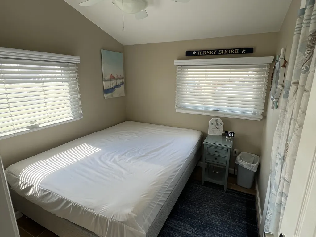 queen size bed