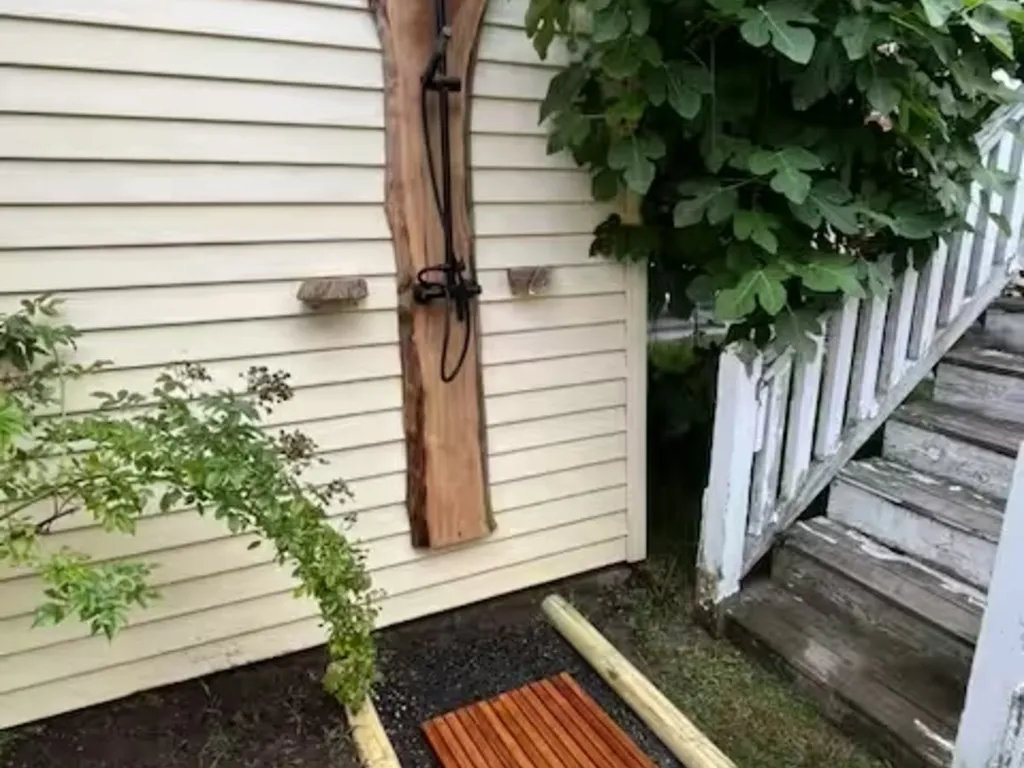 outdoor shower
