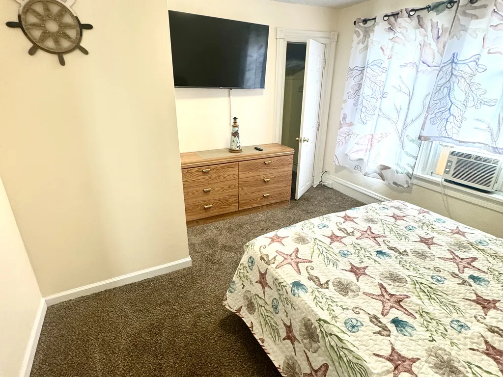 Mater Bedroom 