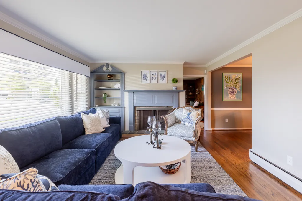 living room with ample seating