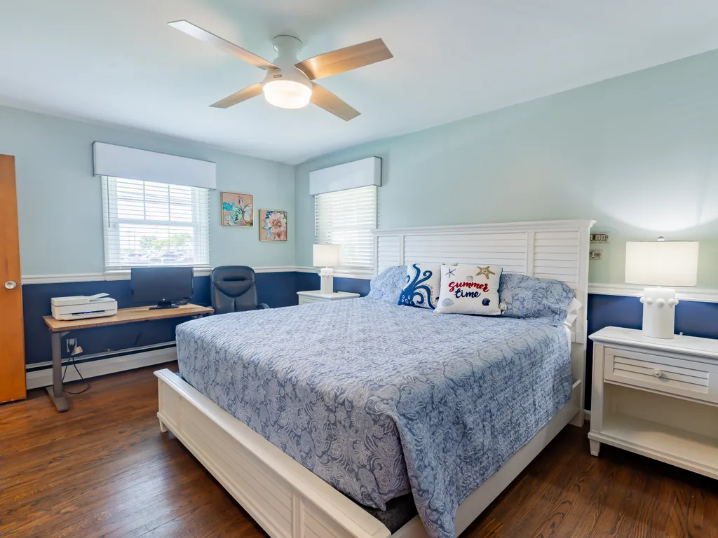 primary bedroom 