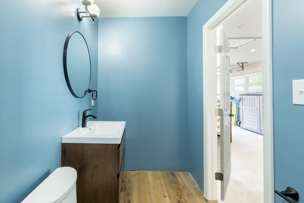 garage powder room 