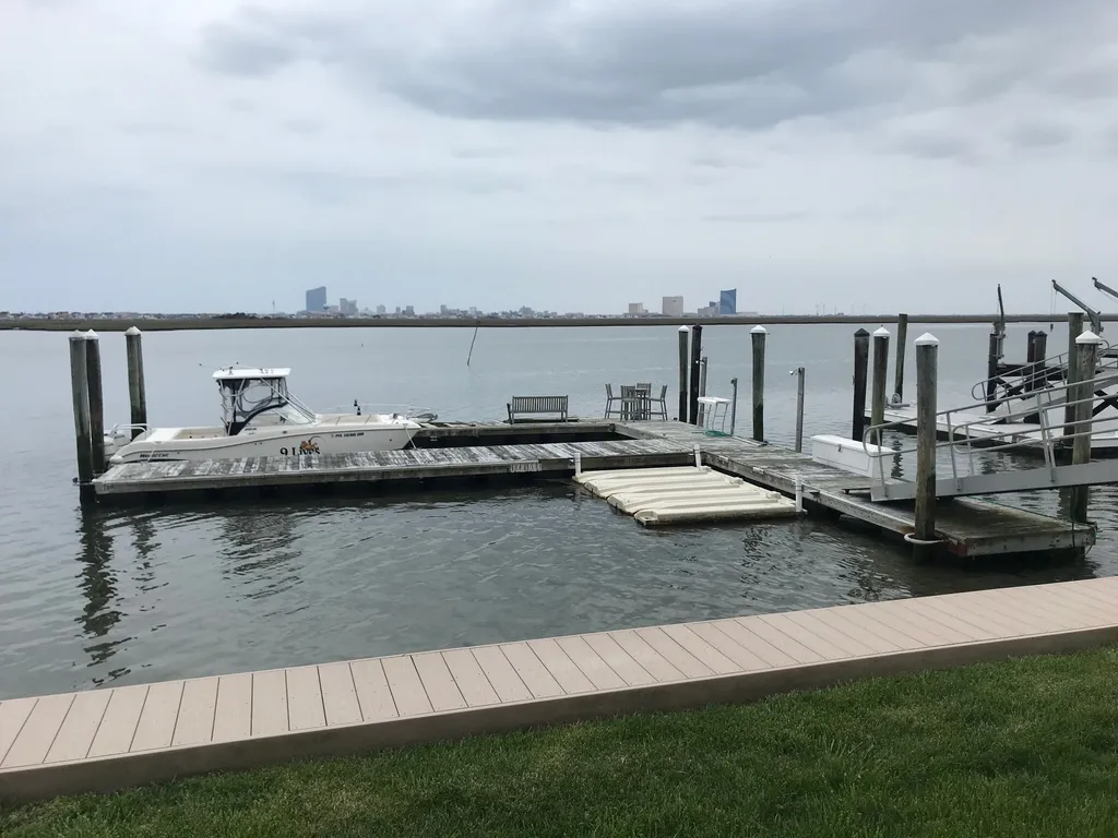 Large boat slip and jet-ski docks