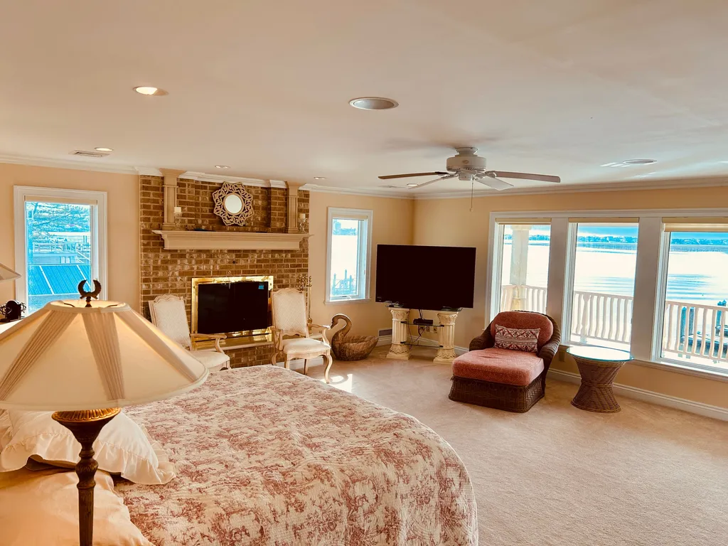 Master bedroom with bay views