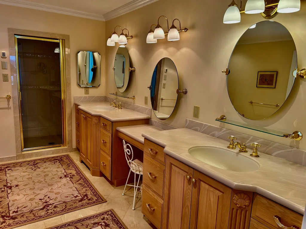 Master bath with steam shower