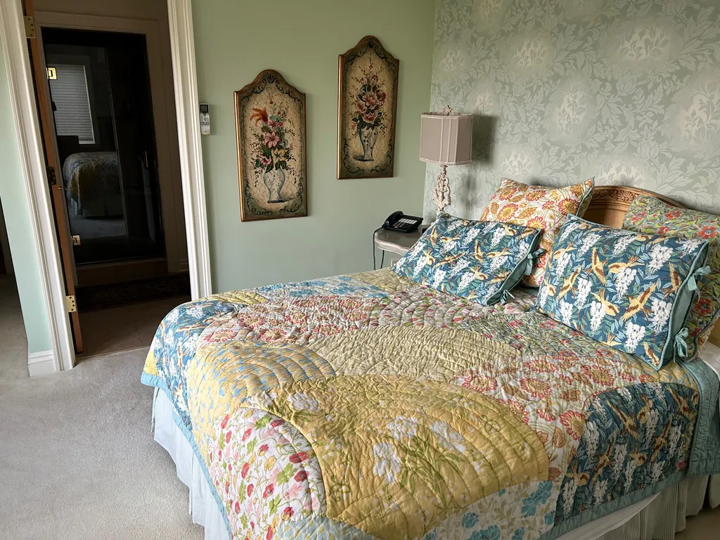 1st floor queen bedroom suite with bay view