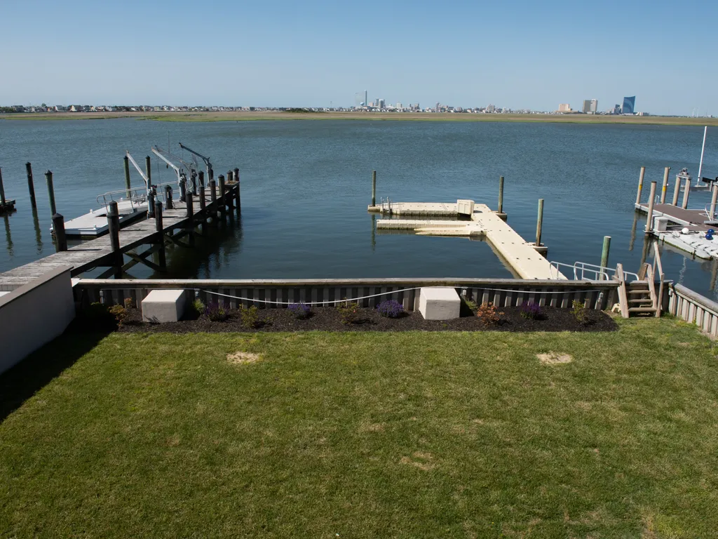 Back Yard and Boat Slips
