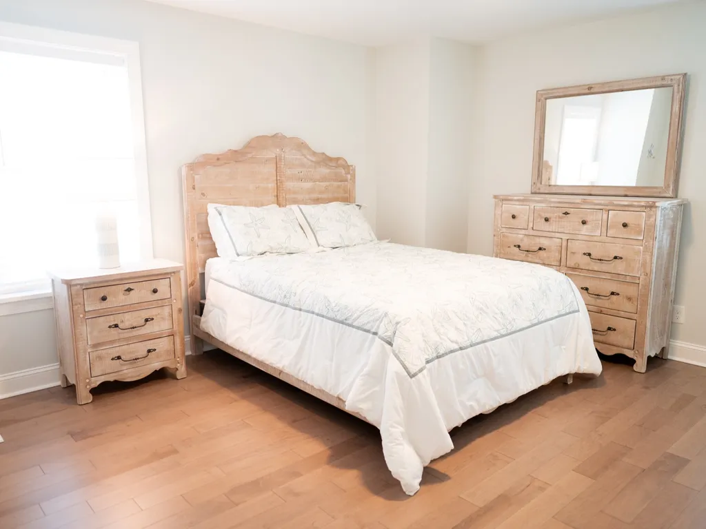1st bedroom