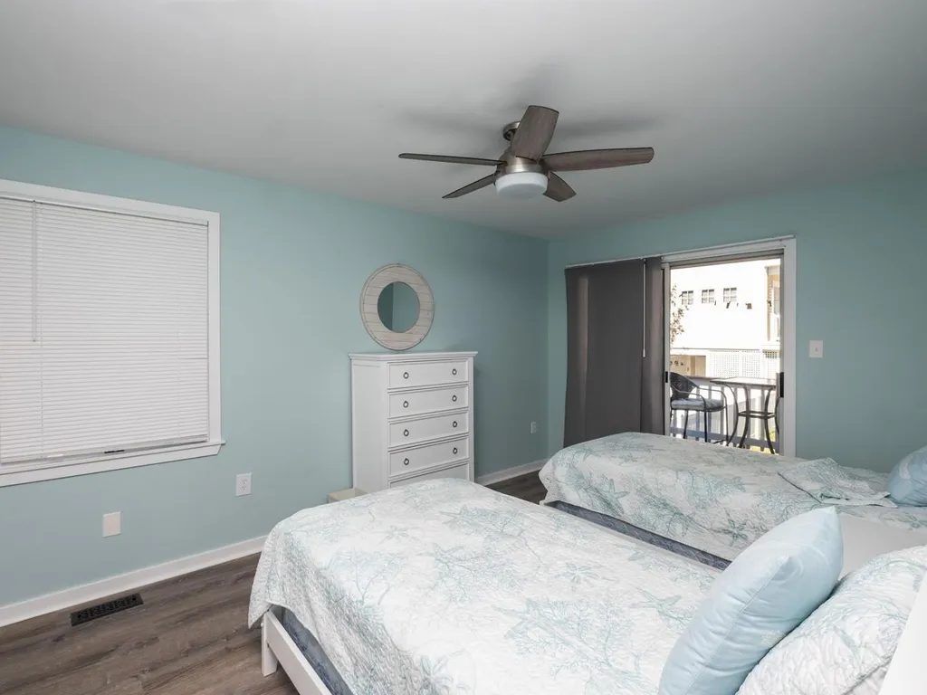 2nd Bedroom with Back Deck