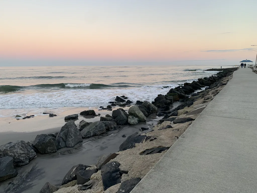 Walk the Seawall 