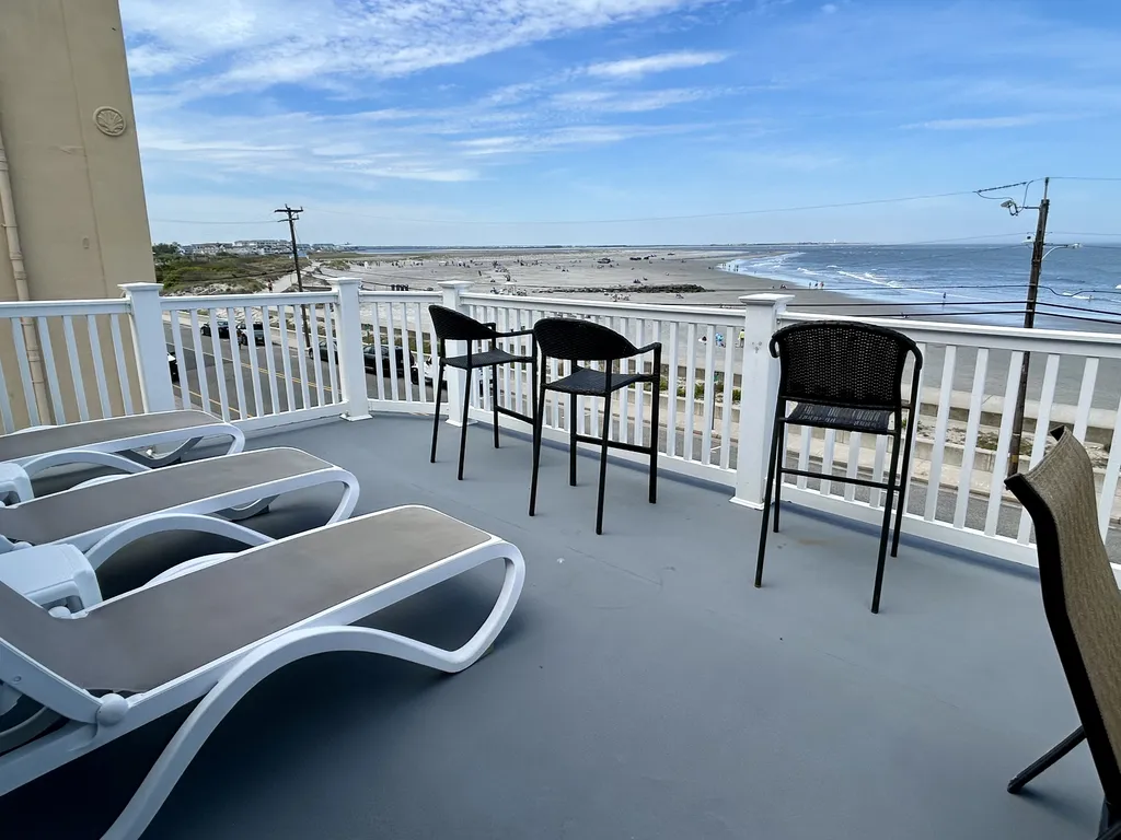 Large furnished deck