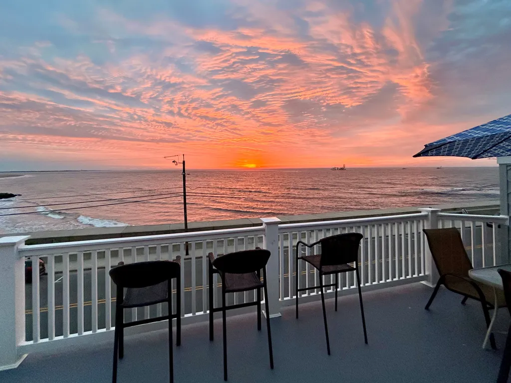 Oceanfront vista!!