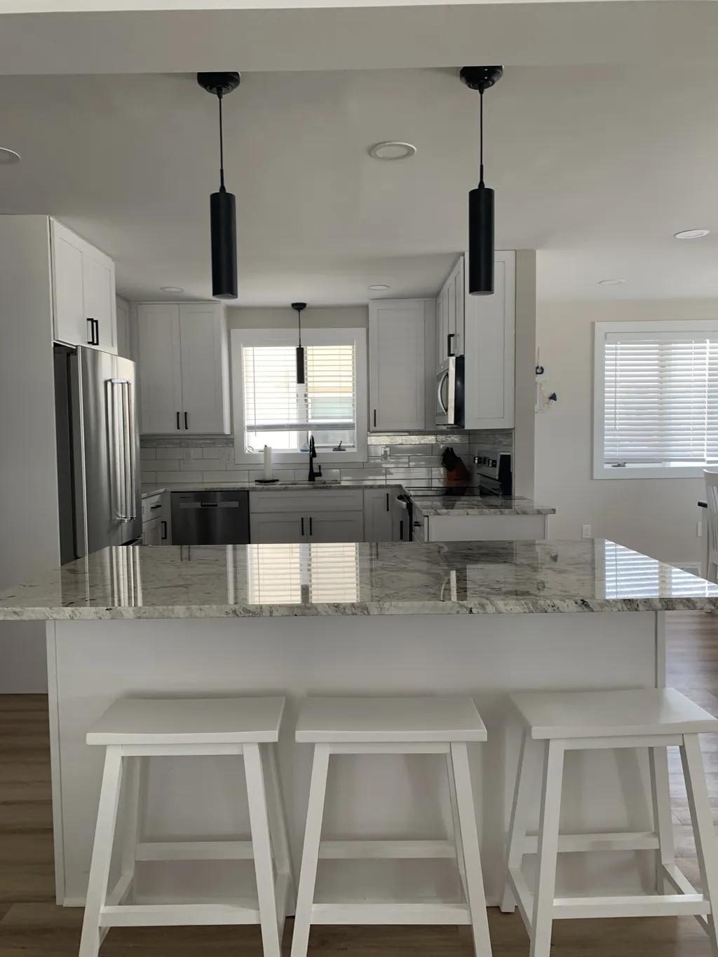 Kitchen Area with Breakfast Bar