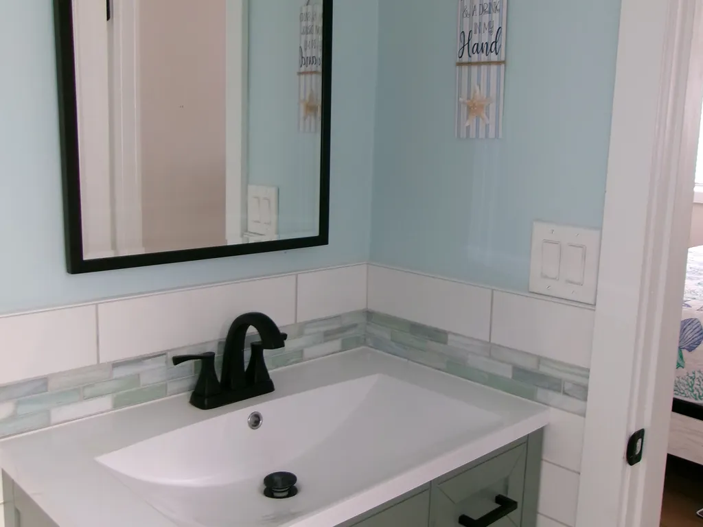 First Floor Master Bathroom