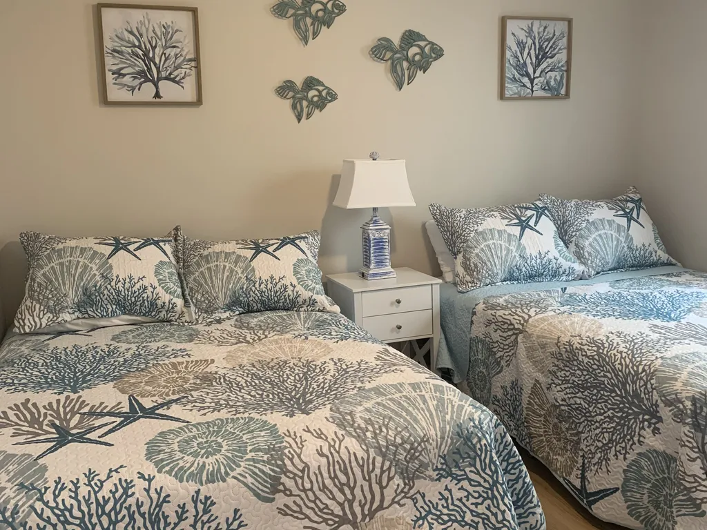 2 double beds