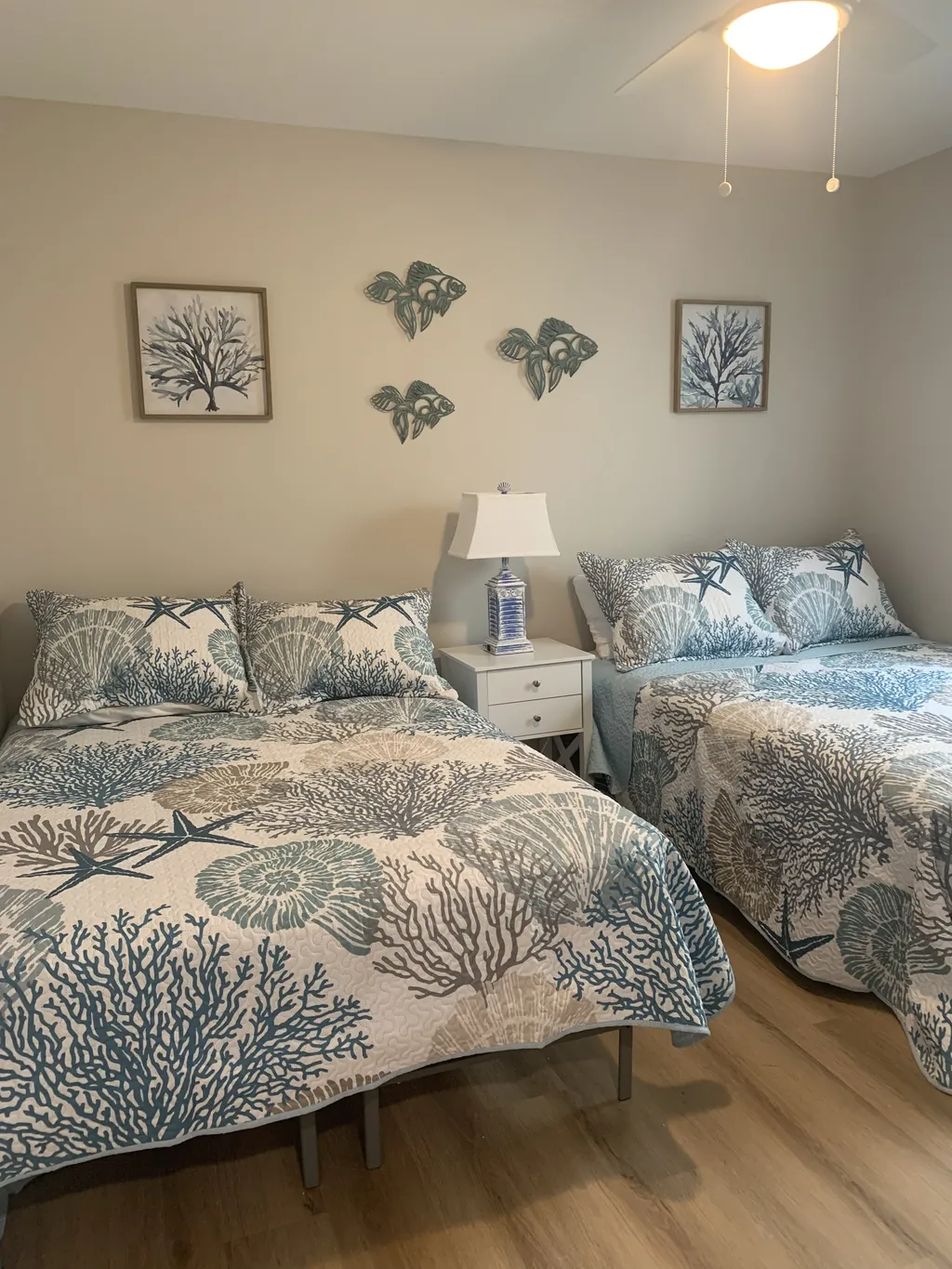 2 double beds 