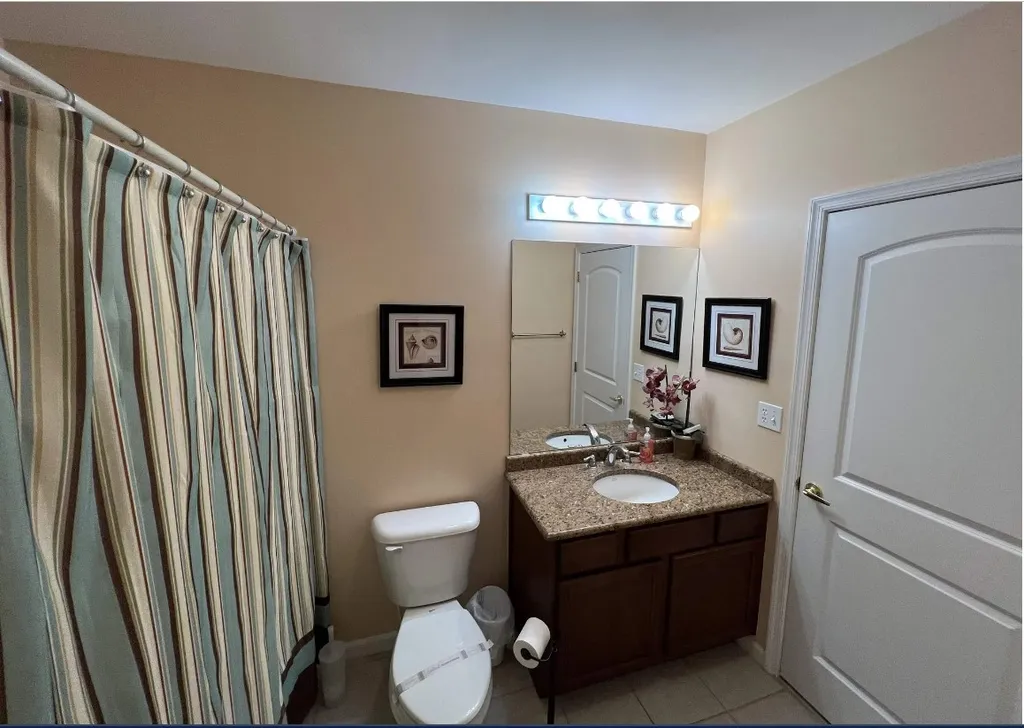 2nd floor bathroom