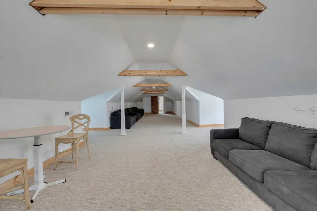 Third floor lounge