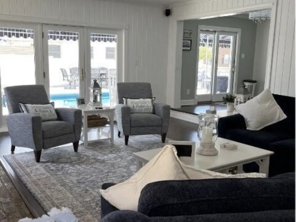 Main living room off pool 