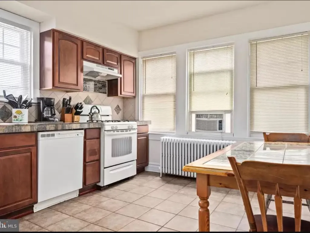 Kitchen - EIK pic 2