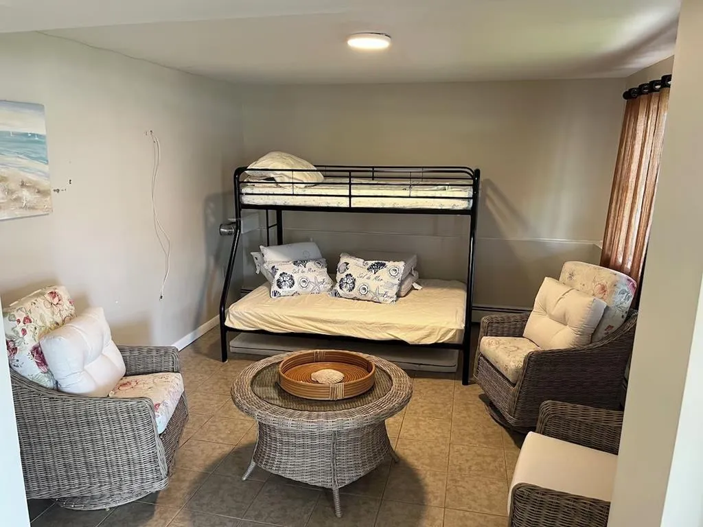 1st floor alcove