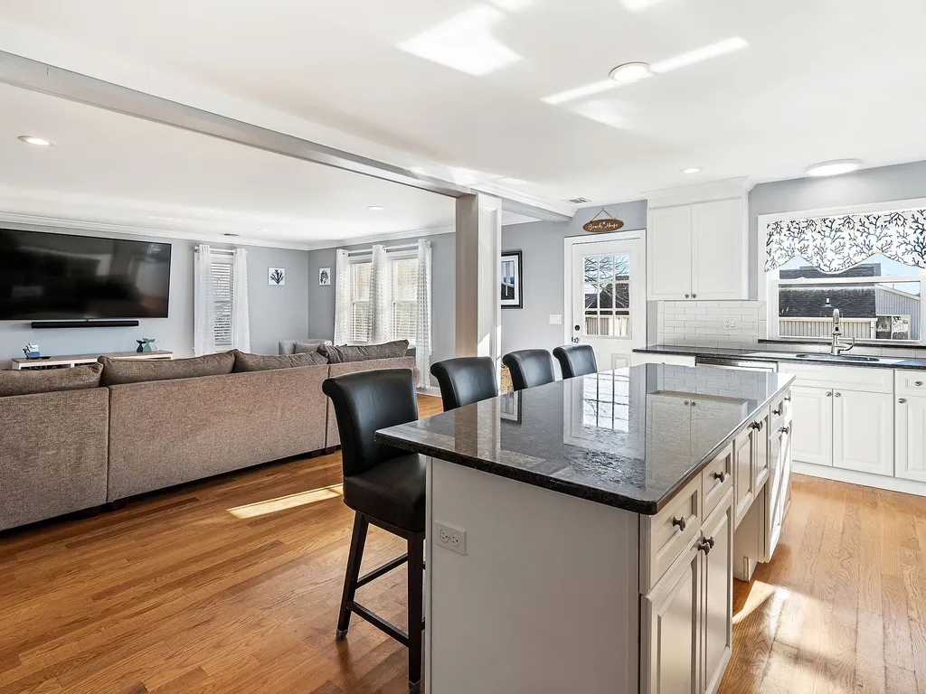 kitchen 1st floor