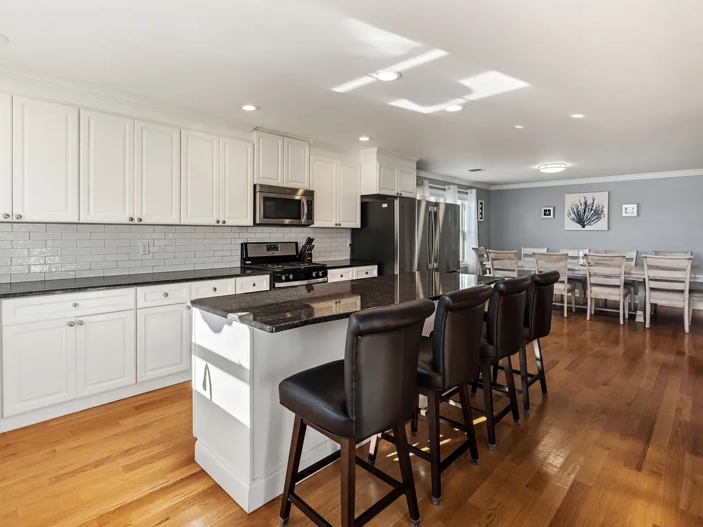 kitchen 1st floor