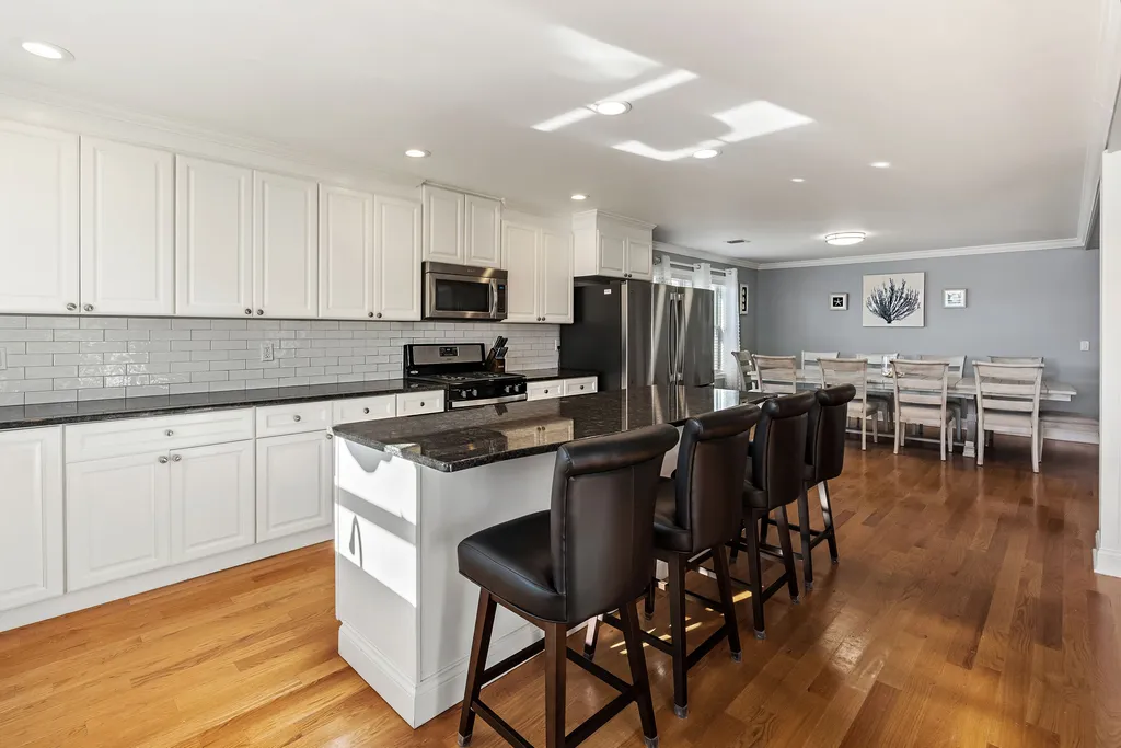 kitchen 1st floor