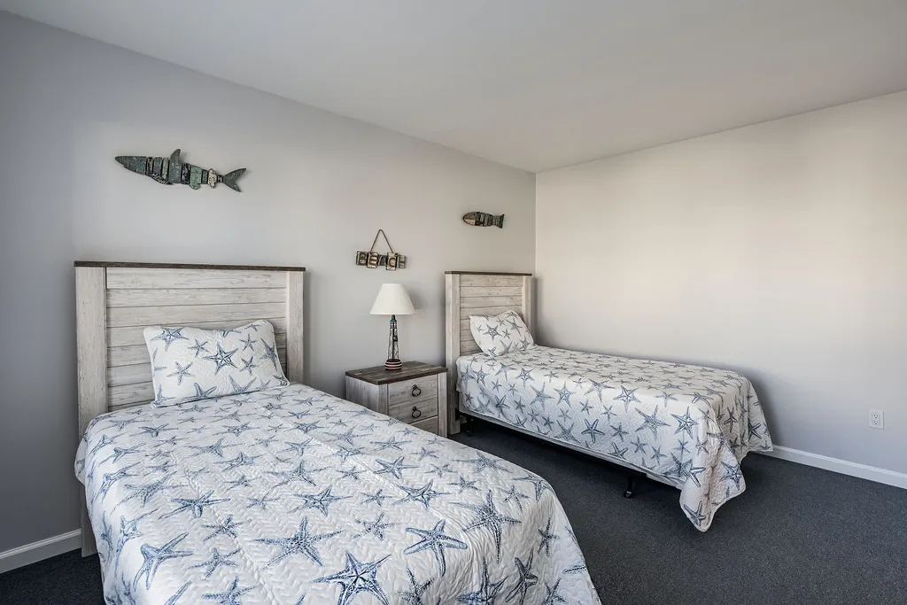 bedroom 1 - 1st floor 2 twins