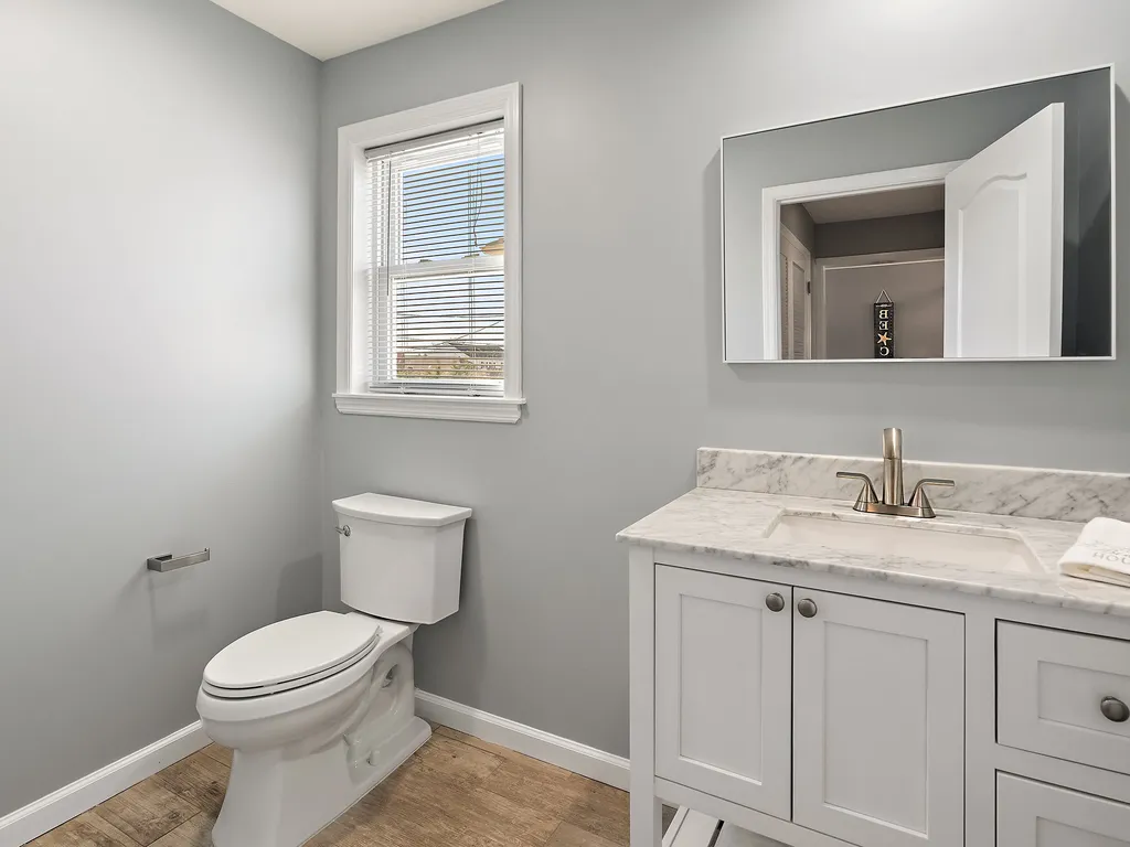 half bath 1st floor