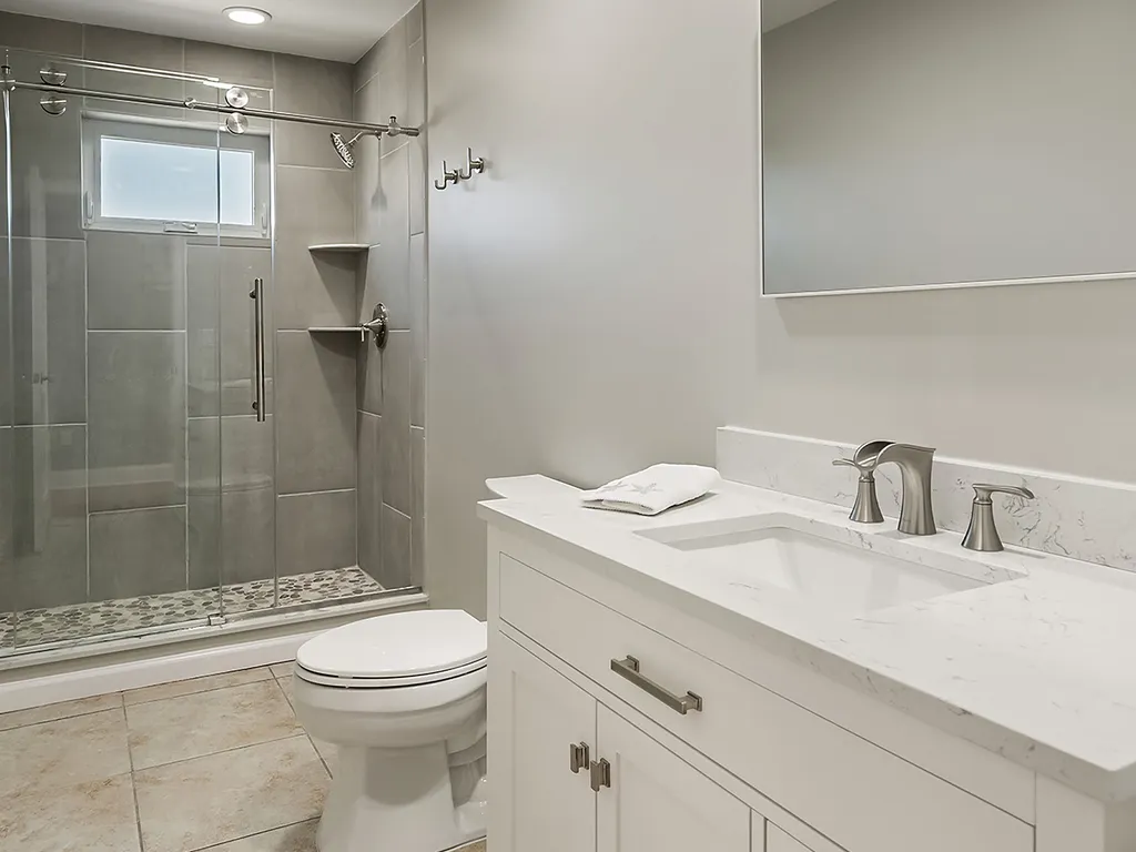 bathroom - 2nd floor
