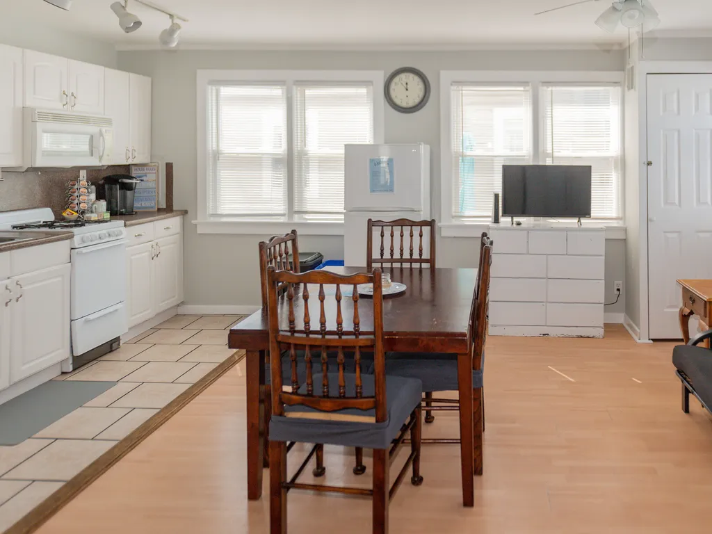 1st floor 2 bedroom unit