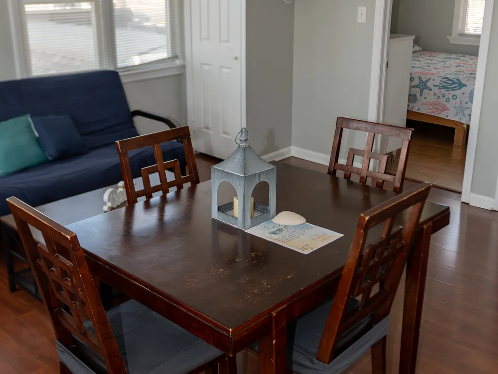 2nd floor 2 bedroom unit