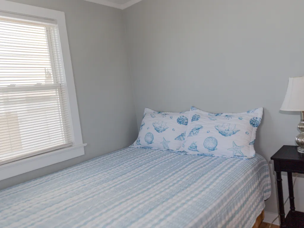 1st floor 2 bedroom unit