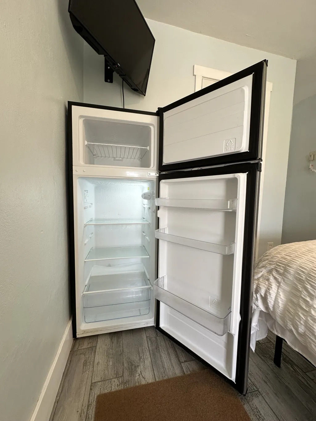 Refrigerator- Freezer