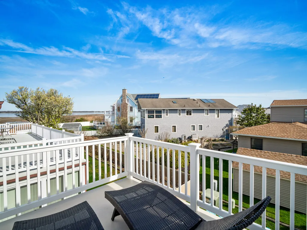 Primary Bedroom deck