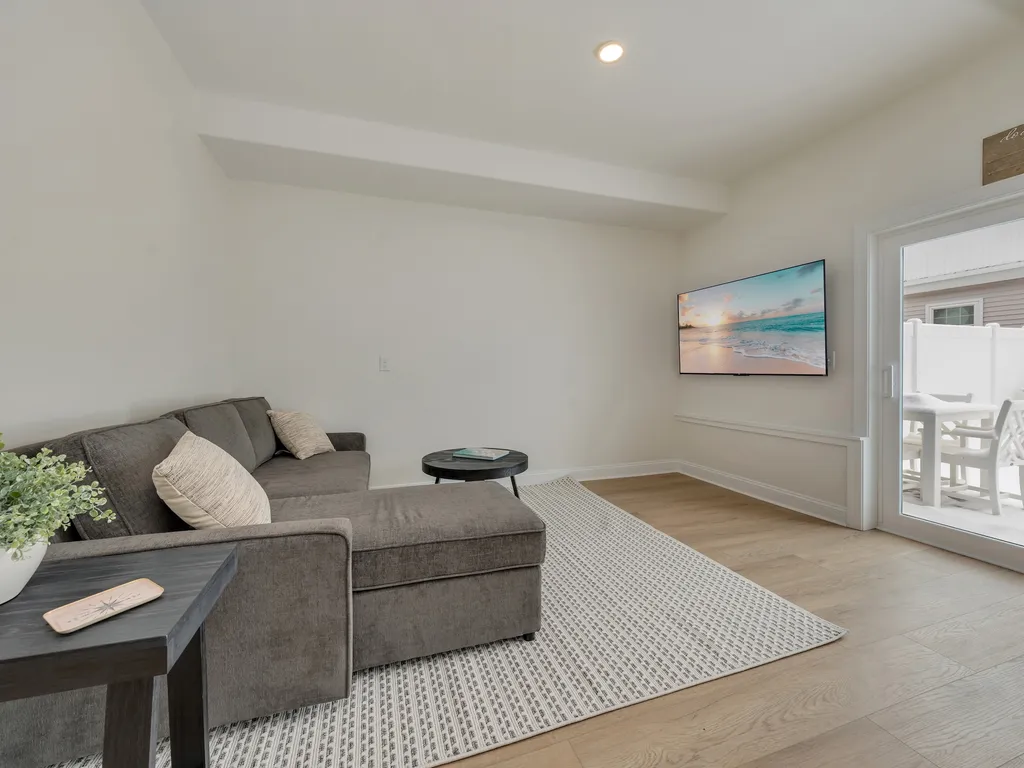 1st Floor Entertainment Area/King Sleeper